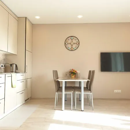 Garden By The With Air-con And Infrasauna Appartement